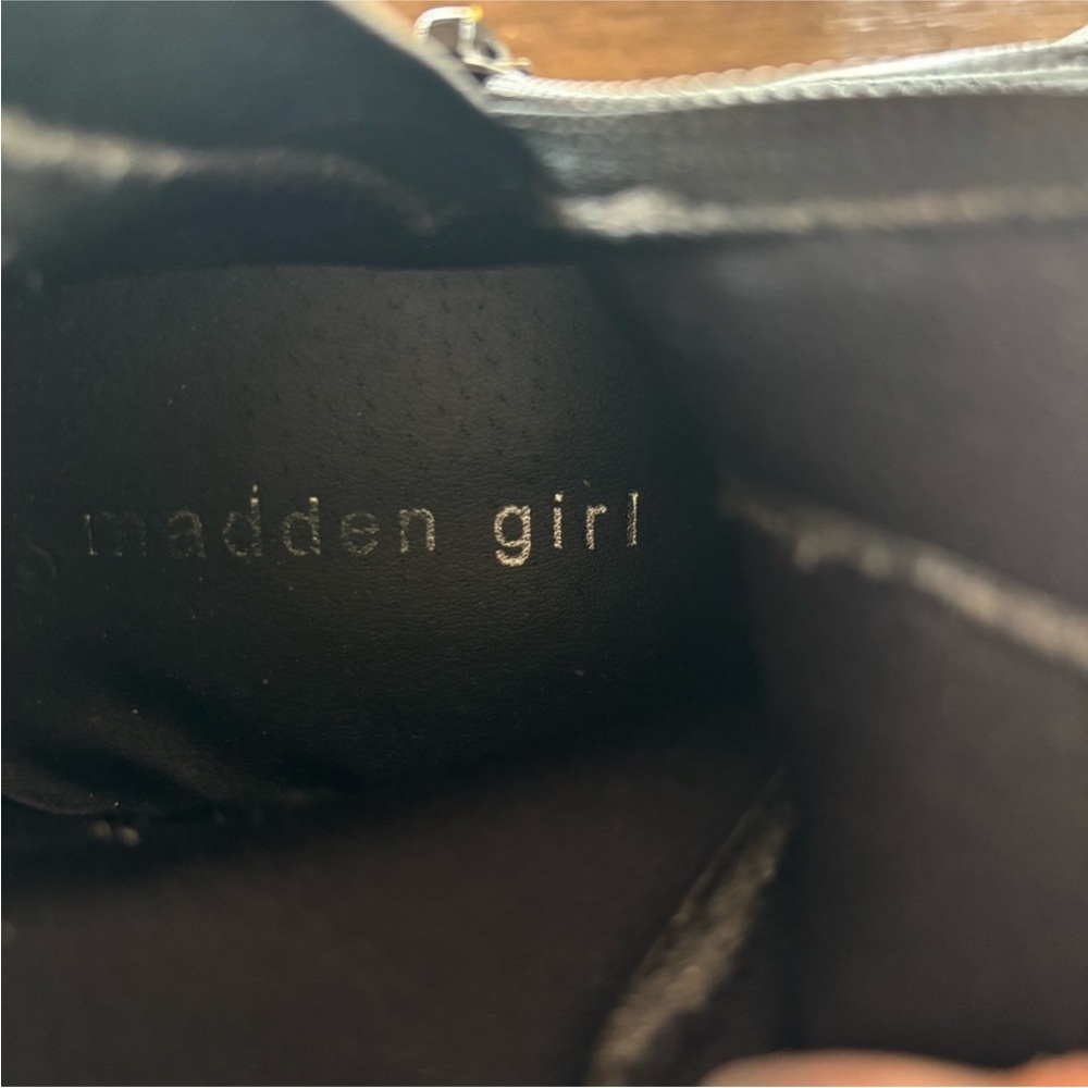 Madden Girl Black Combat Boots Lace Up With Side Zipper Size 7M - Picture 8 of 10